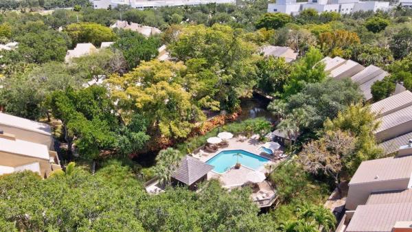 Land's End, 702 Saint Albans Dr, Boca Raton, Florida 33486, image 1