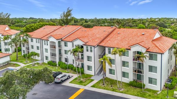 Mirabella Villas, 1119 Villa Ln, Boynton Beach, Florida 33435, image 2