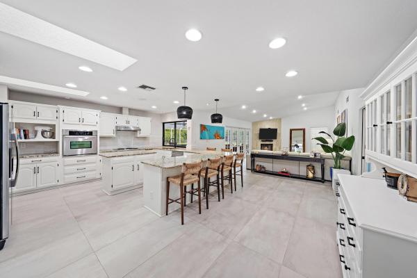 Paddock Park 1 Of Wellington, 14039 Greentree Trl, Wellington, Florida 33414, image 3