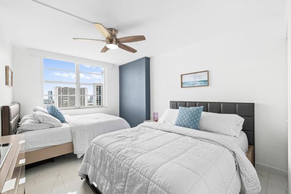 Admirals Port East, 2851 NE 183rd St #2117E, Aventura, Florida 33160, image 2