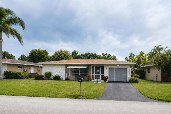 Crystal Lake Golf Villas, 4821 NW 13th Ave, Deerfield Beach, Florida 33064, image 3