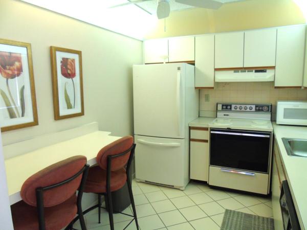 Pembridge At Lakes Of Delray, 15216 Lakes Of Delray Blvd #126, Delray Beach, Florida 33484, image 2