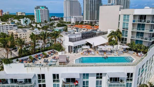 Tiffany House, 401 N Birch Rd #703, Fort Lauderdale, Florida 33304, image 3