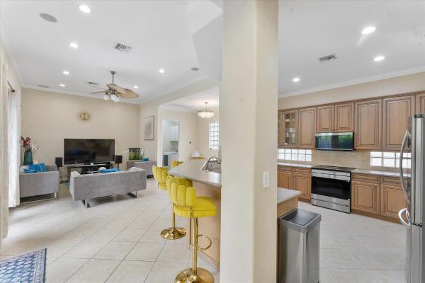 Bay Cove At Heron Bay, 11645 NW 71st Pl, Parkland, Florida 33076, image 2