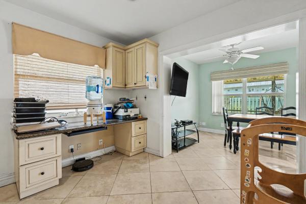 Hollywood Heights, 3201 Liberty St, Hollywood, Florida 33021, image 2