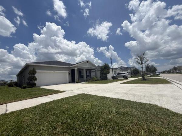Crosstown Commons, 10783 SW Vasari Way, Port St. Lucie, Florida 34987, image 1