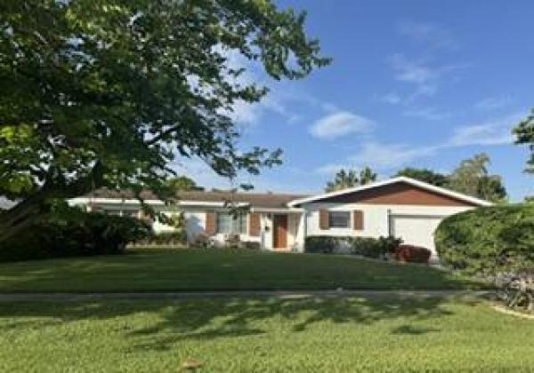 Country Club, 536 Oyster Rd, North Palm Beach, Florida 33408, image 1