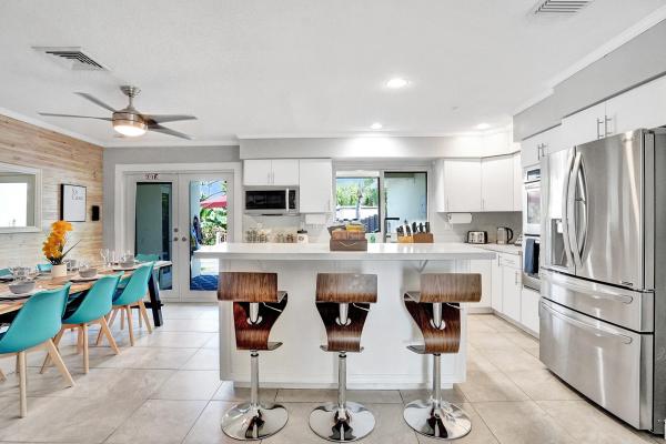 Hollywood Homesites High School, 1516 Scott St, Hollywood, Florida 33020, image 2
