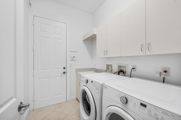 Versailles At Wellington, 10504 Vignon Ct, Wellington, Florida 33449, image 2