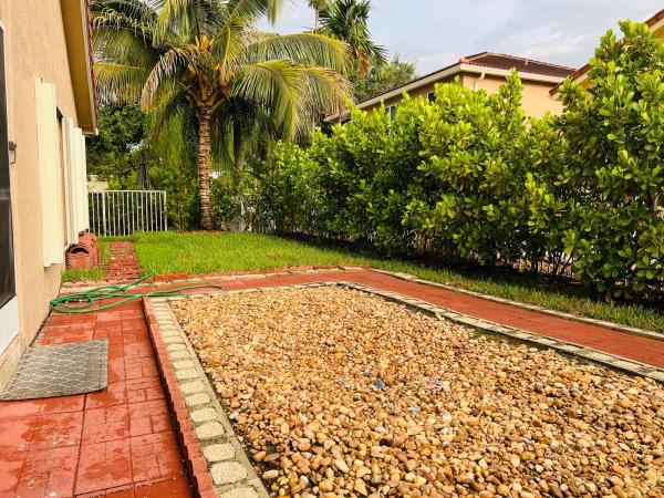 Summer Wind, 11534 NW 4th Mnr, Coral Springs, Florida 33071, image 2