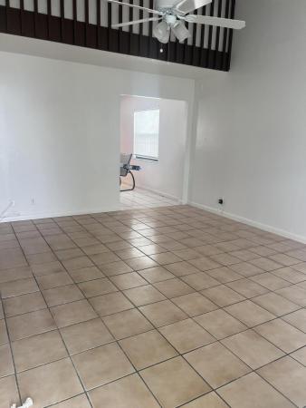 Tara Lakes East, 57 Peachtree Pl, Boynton Beach, Florida 33436, image 2