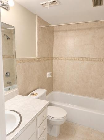 2050 Oleander Blvd #1-105, Fort Pierce, Florida 34950, image 1