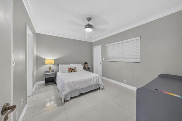 Sevilla Courts, 744 NE 14th Ave #21, Fort Lauderdale, Florida 33304, image 3