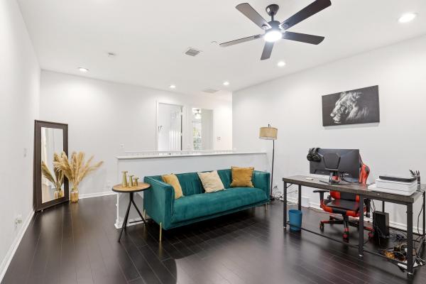 Carriage Pointe Townhomes, 80 Nottingham Pl, Boynton Beach, Florida 33426, image 1