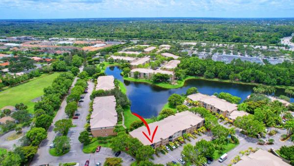 Grand View At Crestwood, 300 Crestwood Ct N #307, Royal Palm Beach, Florida 33411, image 2