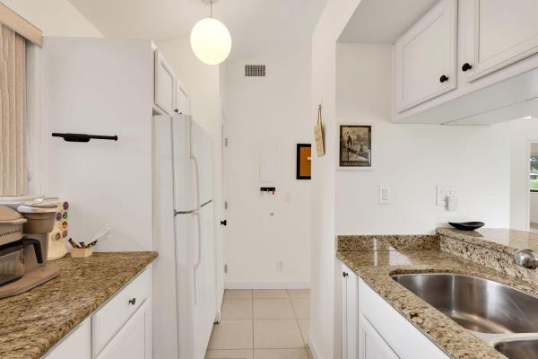Club Cottages, 526 Club Dr, Palm Beach Gardens, Florida 33418, image 1