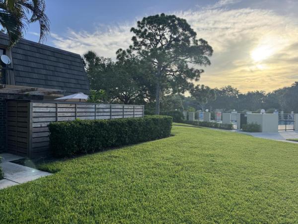 Glenwood Townhomes, 423 4th Ter, Palm Beach Gardens, Florida 33418, image 2