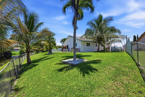 Waterford Homes, 1401 SW 28th Ter, Deerfield Beach, Florida 33442, image 1
