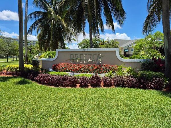 Breezes At Palm-Aire, 2823 N Course Dr #205, Pompano Beach, Florida 33069, image 2