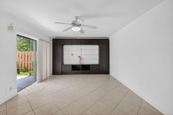 Courtyards, 7582 Courtyard Run E, Boca Raton, Florida 33433, image 2