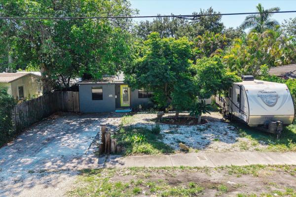Holland, 1326 SW 23rd Ave, Fort Lauderdale, Florida 33312, image 3