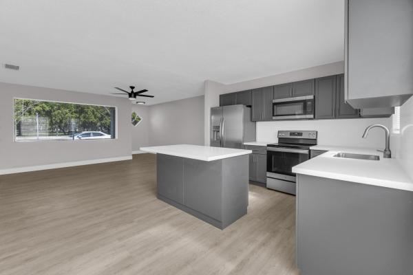 Sheridan Lakes Houses, 3240 Sheridan Ln #117, Hollywood, Florida 33021, image 1