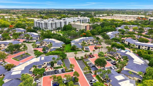8073 NW 15th Mnr, Plantation, Florida 33322, image 3