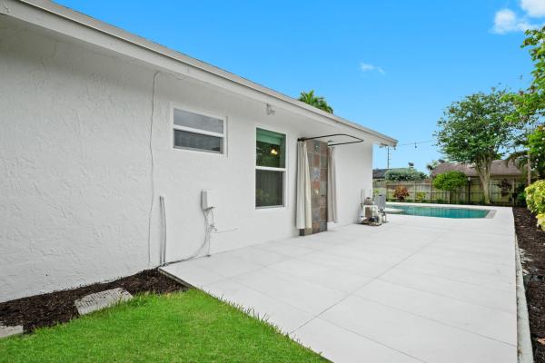 Bonaventure Lakes, 561 SW 168th Ter, Weston, Florida 33326, image 1
