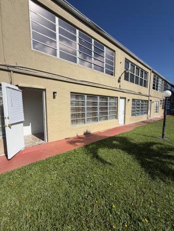 Romont South, 20330 NE 2nd Ave #5, Miami Gardens, Florida 33179, image 3