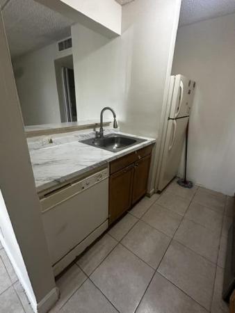 704 Meadows Cir, Boynton Beach, Florida 33436, image 2
