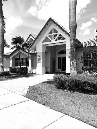 Malibu Bay, 702 NW 208th Ter, Pembroke Pines, Florida 33029, image 2
