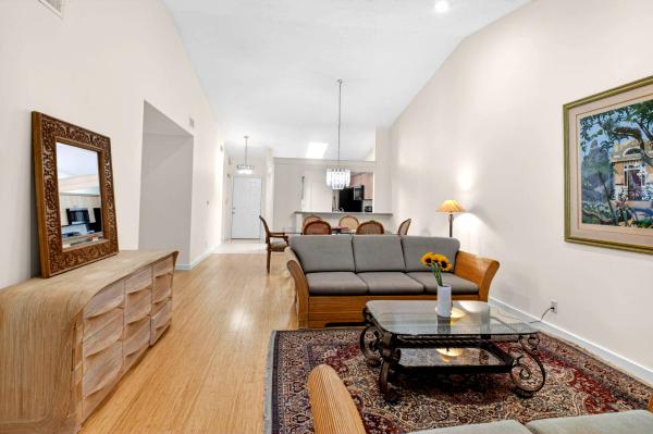 Palm Chase, 10938 Roebelini Palm Ct #B, Boynton Beach, Florida 33437, image 3