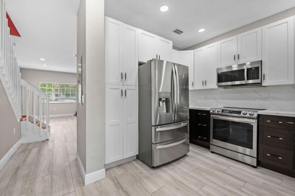 Catalina Lakes, 7920 Catalina Cir, Tamarac, Florida 33321, image 2