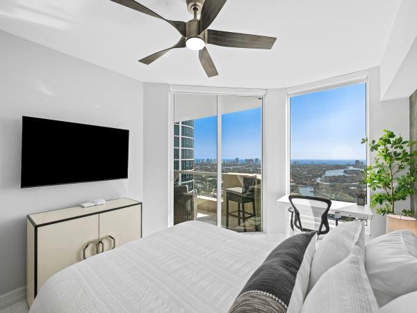 Las Olas Grand, 411 N New River Dr E #3402, Fort Lauderdale, Florida 33301, image 2