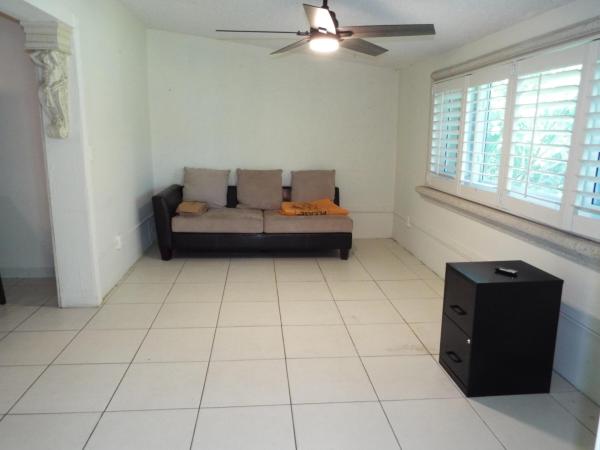 Garden Isles, 490 SE 3rd Ave, Pompano Beach, Florida 33060, image 3