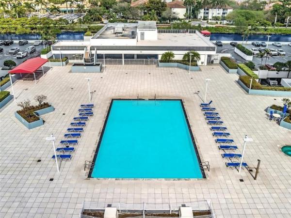 Eldorado Towers, 3675 N Country Club Dr #2405, Aventura, Florida 33180, image 2