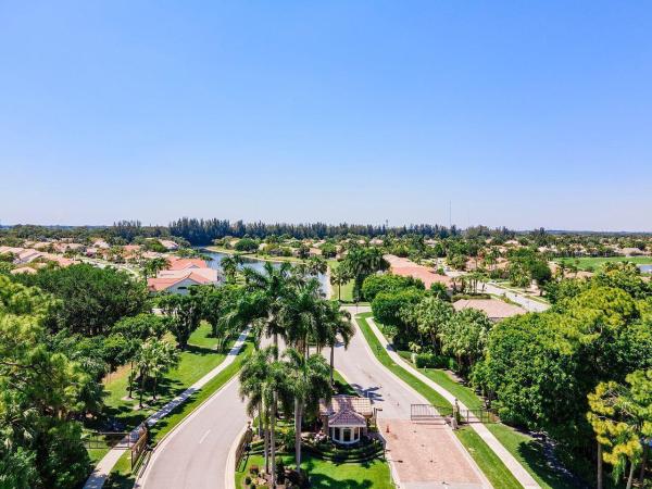 Cambridge At Aberdeen, 6852 Bitterbush Pl, Boynton Beach, Florida 33472, image 1