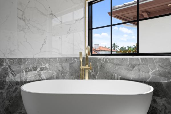 Lakewood, 257 E Lakewood Rd, West Palm Beach, Florida 33405, image 2