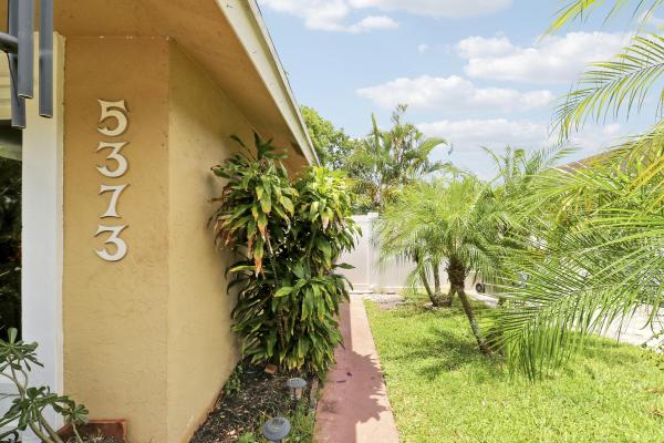 Summit Run, 5373 Gene Cir, West Palm Beach, Florida 33415, image 3