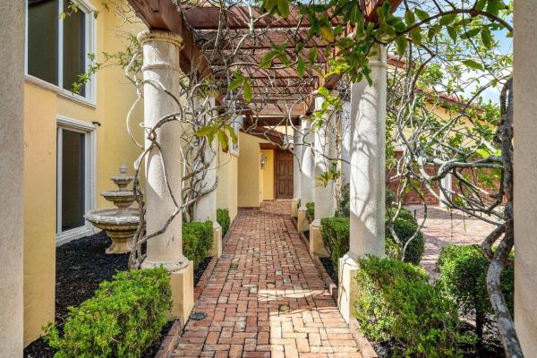 Whispering Woods, 6541 Timber Ln, Boca Raton, Florida 33433, image 2