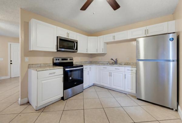 Riviera Beach No HOA, 1525 W 17th St, Riviera Beach, Florida 33404, image 2