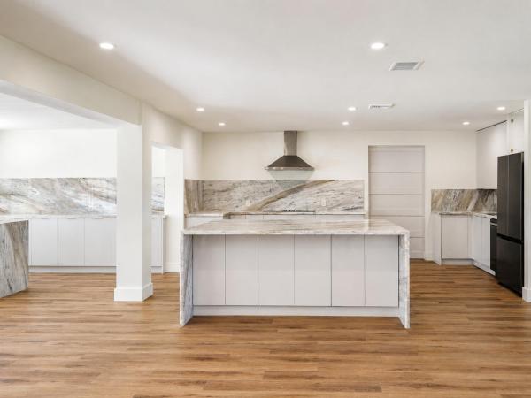Hollywood Hills, 4815 Cleveland St, Hollywood, Florida 33021, image 1