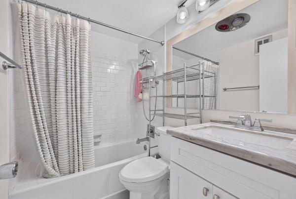 Island House East, 40 Isle Of Venice Dr #3, Fort Lauderdale, Florida 33301, image 3
