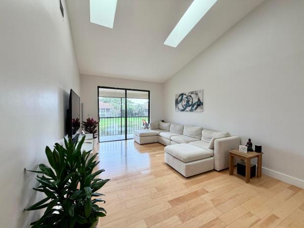7935 La Mirada Dr, Boca Raton, Florida 33433, image 2