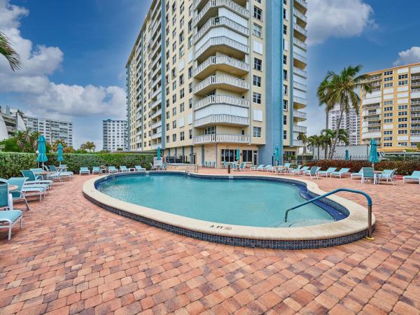 Jamaica House Apartments, 305 N Pompano Beach Blvd #405, Pompano Beach, Florida 33062, image 1