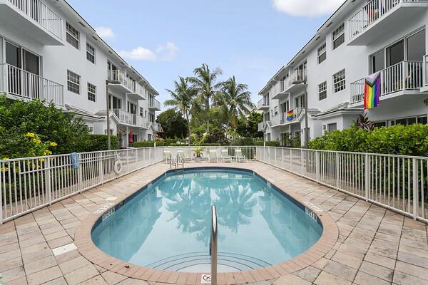 Palm Island Villas, 2725 NE 8th Ave #118, Wilton Manors, Florida 33334, image 2