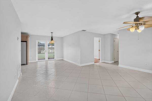 Palmetto Pines, 4599 Betelnut St, Boca Raton, Florida 33428, image 3