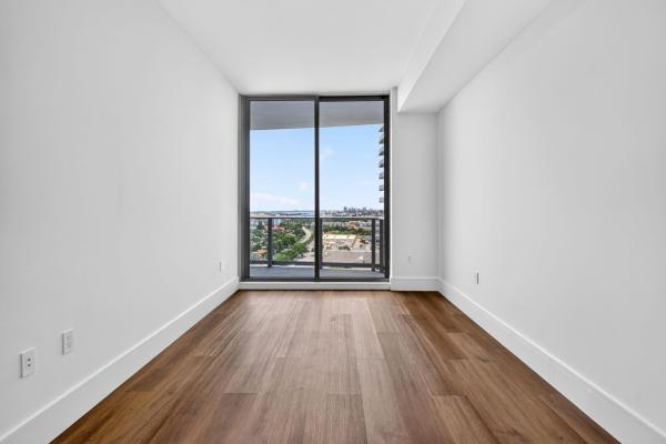 220 Lake Shore Dr #1511, West Palm Beach, Florida 33403, image 3