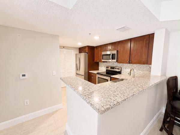 5045 Wiles Rd #105, Coconut Creek, Florida 33073, image 3