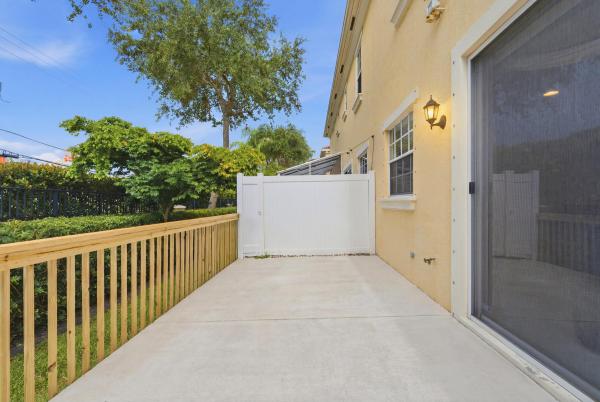 Marbella Villas, 556 Marbella Cir, North Palm Beach, Florida 33403, image 3